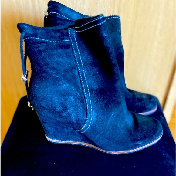 Sorel. Wedge boot. Black suede - Picture 1 of 3